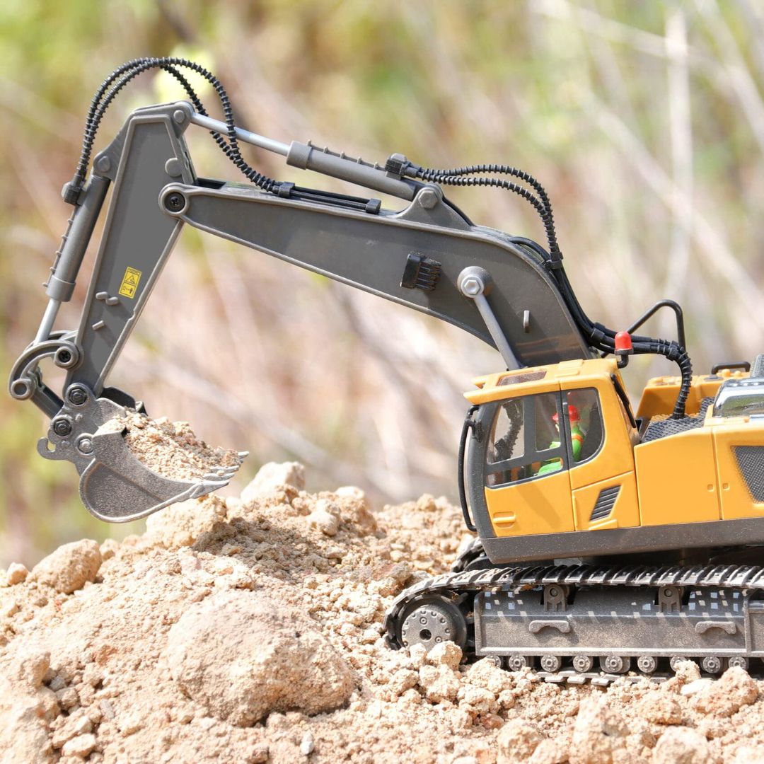 Remote Controlled Machinery - ConstructPro - Sensory Toys