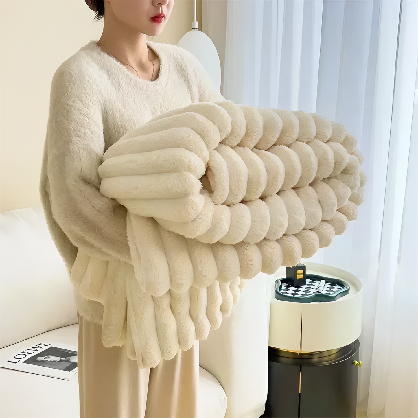 Luxurious Faux Rabbit Fur Throw Blanket + 2 Pillowcases